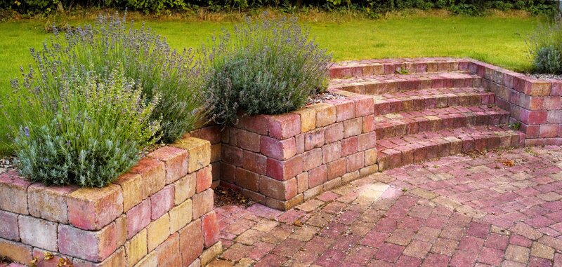 The Top Design Trends for Retaining Walls in 2025