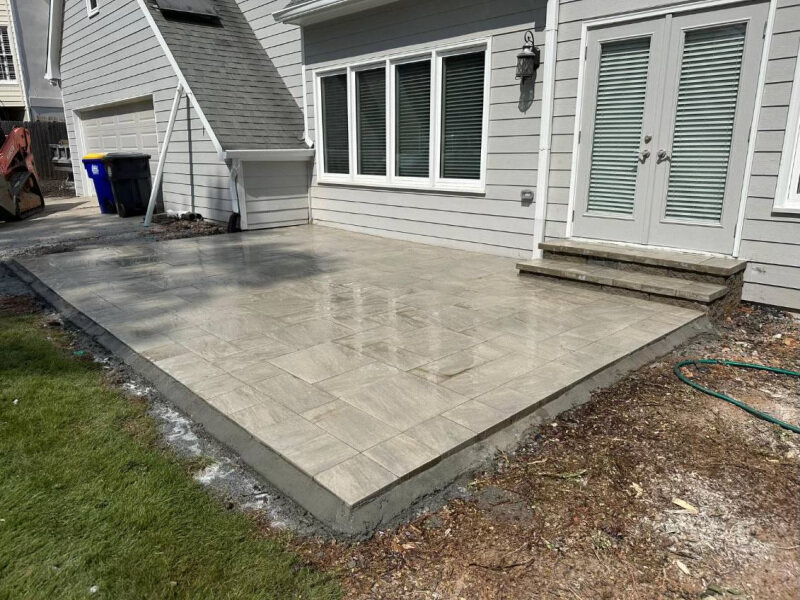 Paver patio with Techo-Bloc Everest Gray Nickeled color in Marietta, GA